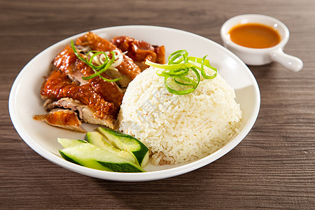 卖鸡的摊位上烤鸡饭午餐鸡饭美食食品食物鸡片鸡腿家禽小贩盘子图片