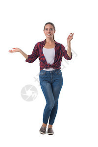 白色上的全长度女性肖像成人快乐喜悦手势牛仔裤女士广告冒充衬衫微笑图片