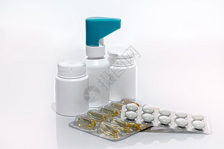 白底的药丸和罐子 孤立 科罗纳病毒治疗疾病医生灰尘危险抗生素风险不育注射剂药店维生素图片