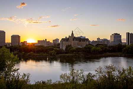 太阳落日SASKATOON天际旅行景观建筑学绿色风景橙子城市日落建筑图片