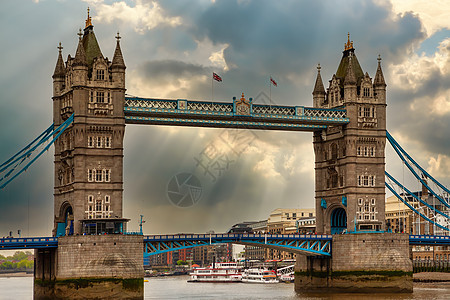 伦敦塔桥商业建筑王国天空场景蓝色日落天际建筑学地标图片