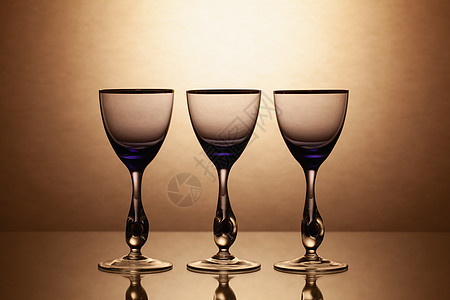 空的饮用透明葡萄酒杯器皿奢华酒厂餐厅庆典杯子玻璃派对液体高脚杯图片