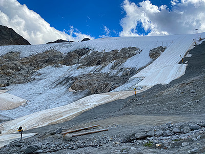 位于奥地利蒂罗尔奥茨塔尔阿尔卑斯山的索尔登附近的铁芬巴赫冰川远足旅行假期石头滑雪天空娱乐幽灵风景电缆图片