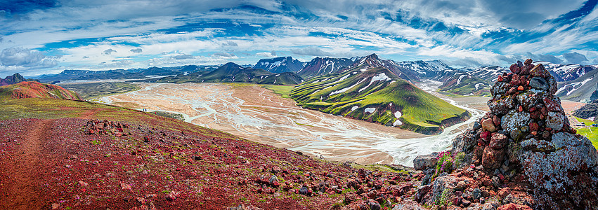 风云四面八方的彩虹火山 火山群 熔岩场 火山坑 水流和蓝天环礁湖冰岛 夏季全景背包踪迹蒸汽旅行山脉登山陨石荒野营地探索图片