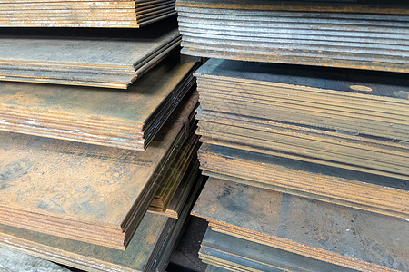 厚厚 生锈的平板金属板     缝合店铺炼铁钣金边缘金属工程产品角落工件风化图片