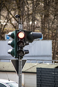 道路交通中的红绿灯植物绿色技术红色运输管制工程信号图片