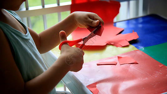 剪刀剪切纸艺术学校用品学习孩子们白色家庭婴儿幼儿园教育图片