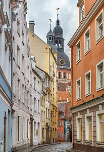 拉脱维亚里加旧城街首都圆顶建筑学历史旅行教会旅游建筑街道大教堂图片