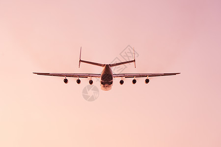 安东诺夫 An225 Mriiya飞机从戈斯托梅尔机场起飞后起飞天空翅膀空运空气喷射航空飞机场机器货轮车辆图片