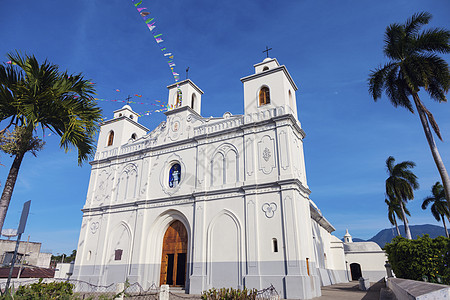 阿华查潘休普教会圣母修女会地标景观白色殖民天空花路蓝色市中心城市教会图片