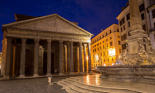夜里在罗马的万神殿 是意大利最著名的历史性里程碑之一 笑声地标景观寺庙古董首都广场柱子帝国圆顶方尖碑图片