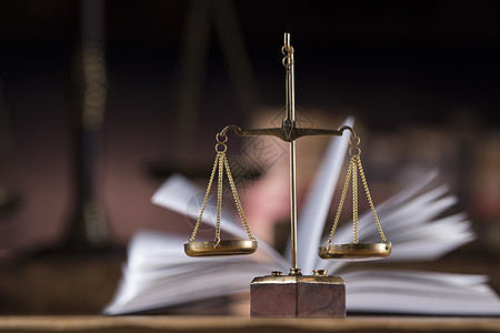 书籍 司法规模概念犯罪法官律师系统权威法制合法性智慧锤子木头图片