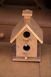 由木制的鸟屋树叶外壳动物房子金属自由鸟笼鸟巢爱好监狱图片