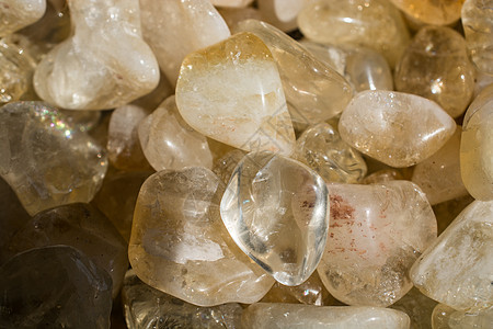 作为矿物岩石的巨石 土崩石石化石宝石珠宝玉髓茶晶卵石石头黄色宝石学结晶晶洞水晶图片
