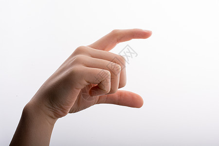 手工测量女性手指手势尺寸白色男人背景图片