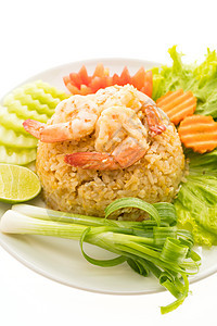 白盘上面有虾和大虾的炒饭美食油炸海鲜筷子食物晚餐美味蔬菜洋葱午餐图片