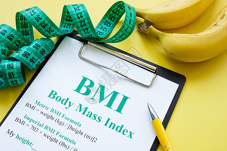 测量磁带和BMI体质指数公式控制饮食重量减肥损失节食身体概念肥胖日记图片