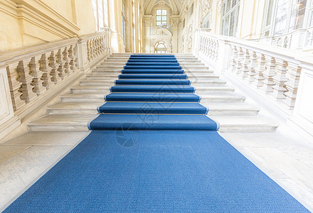 楼梯走廊位于意大利都灵的欧洲最美丽的Baroque楼梯 内建豪华大理石 窗户和走廊艺术装饰城堡旅行纪念碑文化大厅画廊柱子风格背景
