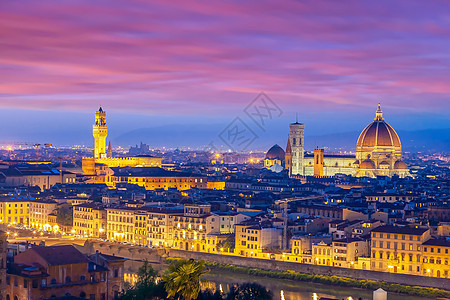 Duomo和佛罗伦萨市中心意大利天线城市风景建筑学大教堂景观历史性天际旅行地标建筑市中心广场图片