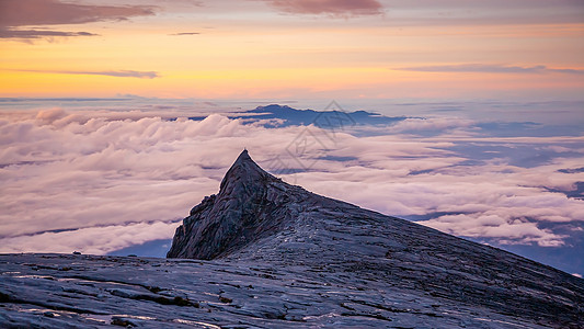 马来西亚Kinabalu山顶的自然景观公园高度首脑天空日落地标远足冒险顶峰风景图片