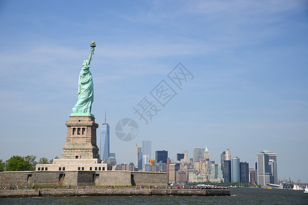 景观雕塑自由雕塑和纽约市中心城市建筑学女士纪念碑天际办公室建筑景观天空旅行背景