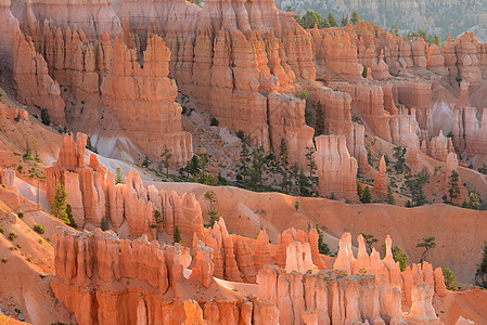 Bryce 峡谷高原悬崖地质学风景侵蚀国家旅游沙漠地标岩石图片