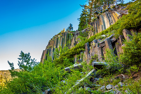 国家古迹岩石旅游地标地方风景地点魔鬼树木水平图片