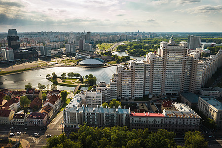 明斯克历史中心的全景 明斯克市中心的老城 白俄罗斯文化场景景点建筑学晴天首都历史村庄房子阳光图片