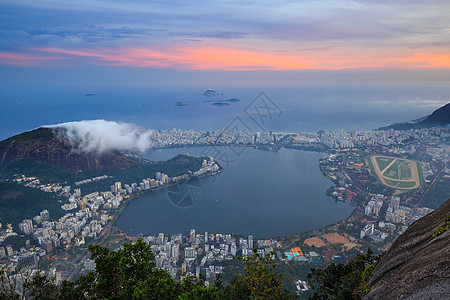 里约热内卢的视角建筑学天际办公室进步拉丁天空工作城市大都会聚光灯背景图片