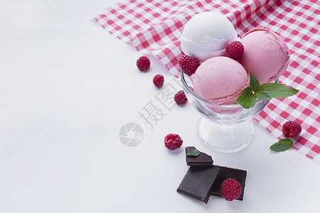 玻璃香草兰莓冰淇淋 高品质的美丽照片概念图片