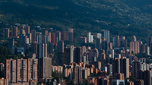 滚动的山丘和波哥大哥伦比亚村市中心拉丁旅游首都天线场景旅行建筑地平线商业图片