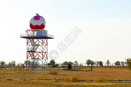 航空气象台塔 机场配备球形雷达 在机场安装飞机卫星航班圆顶气象站空气技术收音机航空公司跑道图片