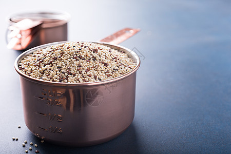 混合生杂原quinoa量杯麸质美食种子谷物营养桂冠烹饪饮食食物图片