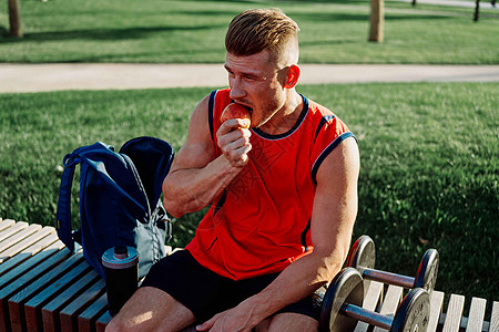 从3岁求参赛到欧冠破门！埃斯特旺的纯正桑巴征服切尔西