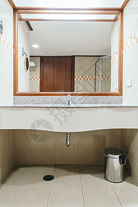 浴室中的浮和水槽装饰房间奢华龙头房子卫生脸盆白色金属合金图片