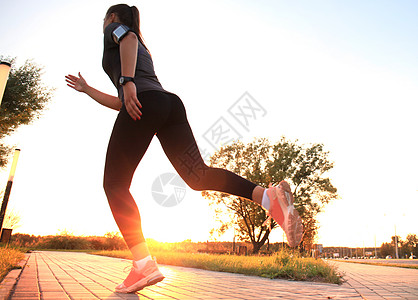 头槌制胜！意甲官方：安古伊萨当选那不勒斯vs莱切全场最佳