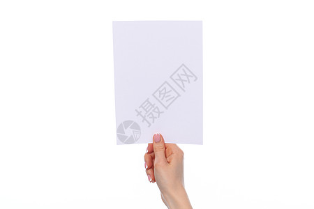 女性手持白纸空白白纸 与白色隔绝文档商业成功礼物手臂标签优惠券棕榈手指角落图片