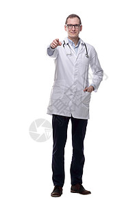 有自信的男医生指着你 孤立在白色上卫生领导广告牌长袍帮助服务保健纪律征兵疫苗图片