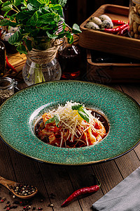 配有虾和番茄酱的果美食食菜尼餐厅桌子海鲜食物烹饪午餐盘子营养美味图片