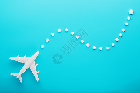 白色的飞机在蓝色背景上 从白色点沿路线灵活和顺畅地飞行到白点机身航空商业速度旅行航空公司玩具货物航班涡轮图片