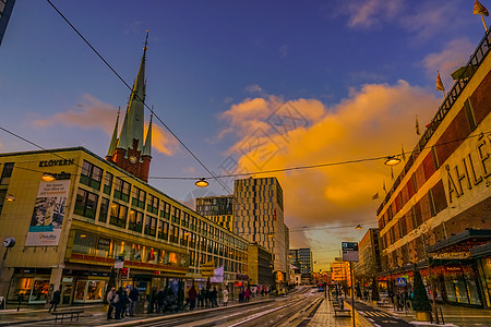 斯德哥尔摩市景和晨光黄色橙子建筑资料统计图片
