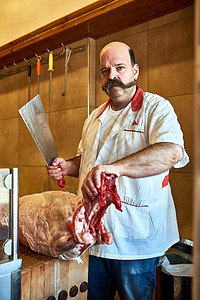 如果你想吃优质肉就来我的屠宰场 在他的店里被一个屠宰场拍到图片