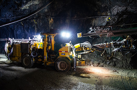 地下矿场的安全帽石头煤炭矿物岩石金子萃取钻孔设备装备图片