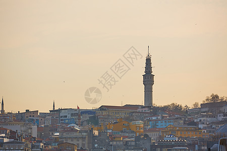Beyazit塔或Seraskier塔在土耳其伊斯坦布尔的历史性里程碑图片