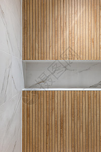 木林在现代翻新浴室的淋浴区完工瓷砖建筑学大理石白色卫生间家具公寓架子精加工线条图片