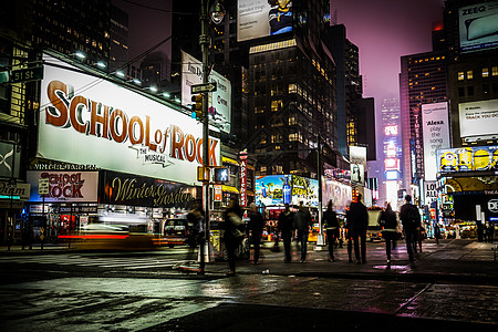 纽约时报广场夜景TIMESQUARE街景时代电脑旅游铜像照明建筑城市出租车景点图片