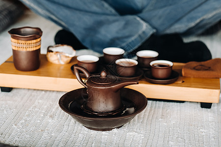 准备和一家大公司举行茶茶仪式茶杯太阳神文化餐具杯子浓茶植物开水传统陶瓷图片