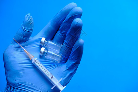 医生手头最直视的疫苗注射器和注射针图片