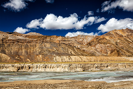 Manali-Leh公路沿线喜马拉雅地貌图片