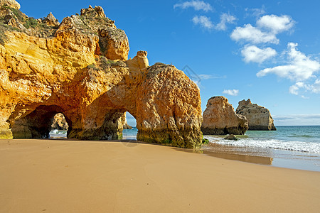 葡萄牙阿尔加夫尔的普拉亚特雷斯伊尔马奥斯自然岩石风光风景海洋目的地海岸编队石头旅游海岸线侵蚀图片